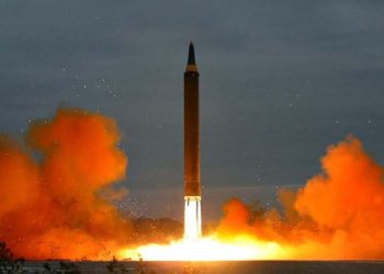 This picture from North Korea's official Korean Central News Agency (KCNA) taken on August 29, 2017 and released on August 30, 2017 shows North Korea's intermediate-range strategic ballistic rocket Hwasong-12 lifting off from the launching pad at an undisclosed location near Pyongyang.
Nuclear-armed North Korea said on August 30 that it had fired a missile over Japan the previous day, the first time it has ever acknowledged doing so. / AFP PHOTO / KCNA VIA KNS / STR / South Korea OUT / REPUBLIC OF KOREA OUT   ---EDITORS NOTE--- RESTRICTED TO EDITORIAL USE - MANDATORY CREDIT "AFP PHOTO/KCNA VIA KNS" - NO MARKETING NO ADVERTISING CAMPAIGNS - DISTRIBUTED AS A SERVICE TO CLIENTS
THIS PICTURE WAS MADE AVAILABLE BY A THIRD PARTY. AFP CAN NOT INDEPENDENTLY VERIFY THE AUTHENTICITY, LOCATION, DATE AND CONTENT OF THIS IMAGE. THIS PHOTO IS DISTRIBUTED EXACTLY AS RECEIVED BY AFP.  / “The erroneous mention[s] appearing in the metadata of this photo by STR has been modified in AFP systems in the following manner: [at an undisclosed location near Pyongyang] instead of [in Pyongyang]. Please immediately remove the erroneous mention[s] from all your online services and delete it (them) from your servers. If you have been authorized by AFP to distribute it (them) to third parties, please ensure that the same actions are carried out by them. Failure to promptly comply with these instructions will entail liability on your part for any continued or post notification usage. Therefore we thank you very much for all your attention and prompt action. We are sorry for the inconvenience this notification may cause and remain at your disposal for any further information you may require.”