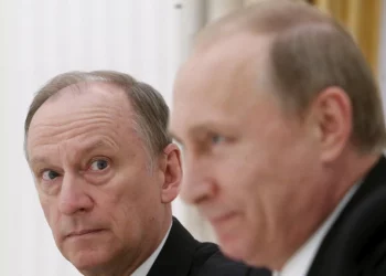 Sekretari i Këshillit të Sigurisë së Rusisë, Nikolai Patrushev, dhe presidenti rus, Vladimir Putin