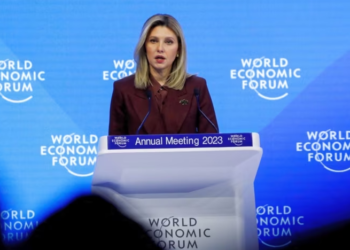 Zonja e Parë e Ukrainës, Olena Zelenska, gjatë fjalimit në Davos