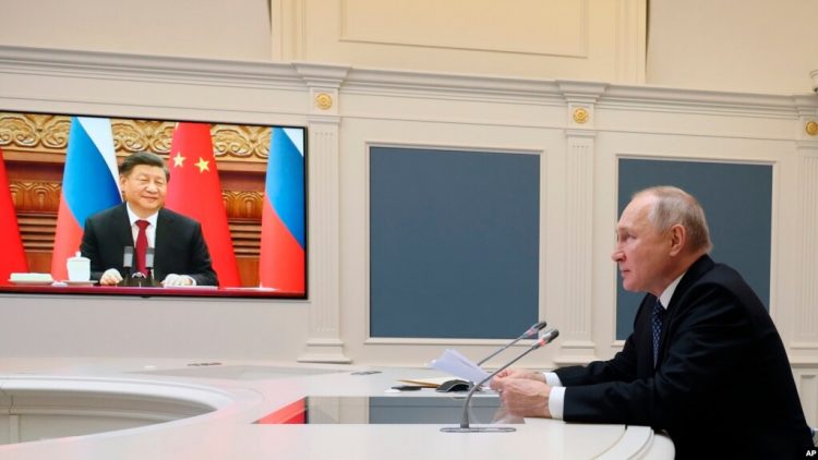 Presidenti i Rusisë, Vladimir Putin, gjatë një takimi virtual me presidentin e Kinës, Xi Jingping, 30 dhjetor 2022