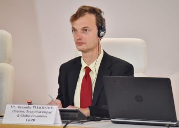 Alexander Plekhanov është drejtor i BERZH për "Ndikimi i Tranzicionit dhe Ekonomive Botërore” (Transition Impact & Global Economics)