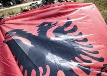 An Albanian Special Forces operator proudly displays the Albanian flag after a parachute drop. 
Exercise ‘Strong Balkan 23’ was hosted by the Albanian Armed Forces to further strengthen Allied Special Forces’ readiness and capabilities. Through joint tactical training, troops from 8 NATO countries learnt from one another’s experiences, improving their ability to work effectively together in complex operational scenarios. Scenarios involved close quarters battle, helicopter fast rope insertions and p