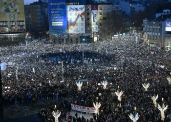 Beograd 22. decembar 2024. Zajednički protest studenata i poljoprivrednika na beogradskom Trgu Slavija zakazan je za danas sa pocetkom u 16 časova  Foto:Vladislav Mitić/Nova.rs