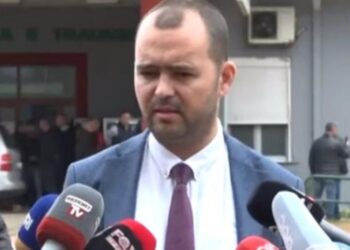 Avokati Armand Tragaj