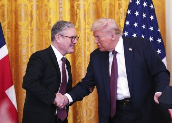 Britain's Prime Minister Keir Starmer, left, and U.S. President Donald Trump shake hands at a joint press conference in the East Room at the White House Thursday, Feb. 27, 2025, in Washington. (Carl Court/Pool Photo via AP) Mass Image Compressor Compressed this image. https://sourceforge.net/projects/icompress/ with Quality:80