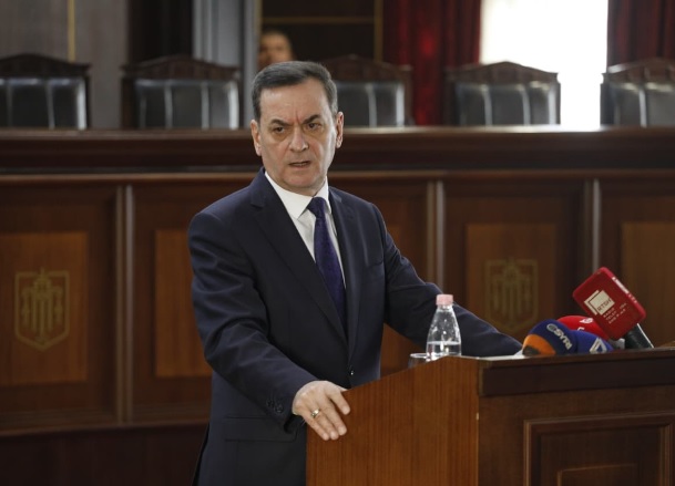Në foto: Sokol Sadushi, kryetar i Gjykatës së Lartë