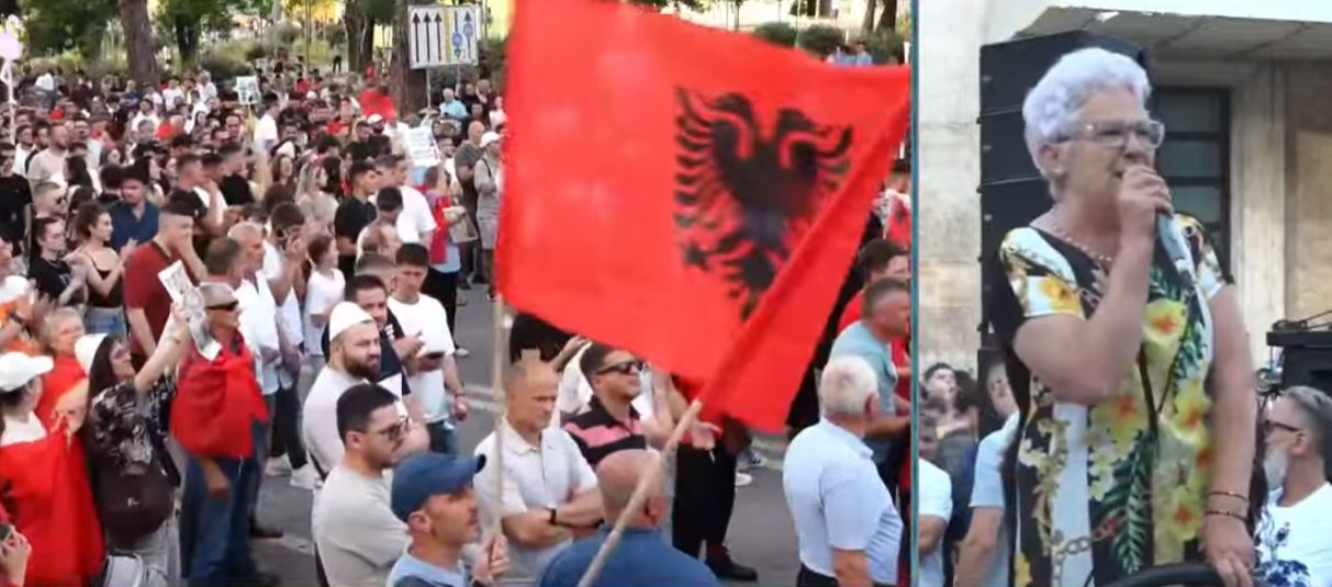 Qytetarja durrsake para Kryeministrisë  Shtëpinë e kam ndërtuar me gjak  ky bastard po ma merr 
