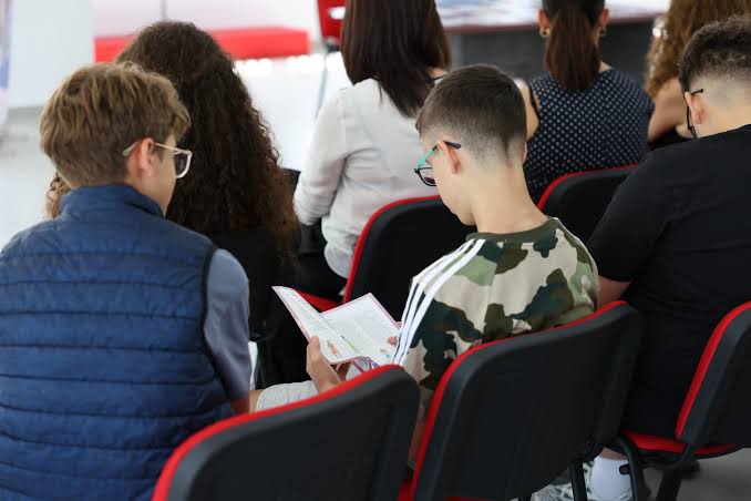 BB  Fëmijët shqiptarë nuk po marrin mundësitë për të zhvilluar potencialin e tyre të plotë